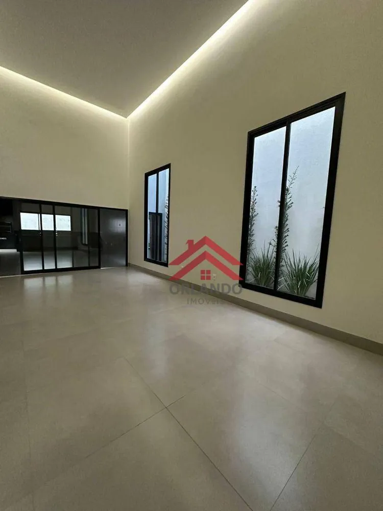 Casa, 3 quartos, 247 m² - Foto 3