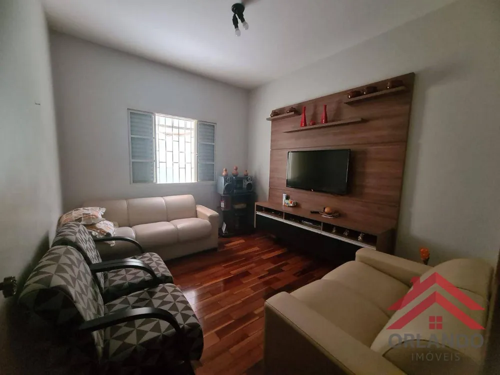 Casa, 3 quartos, 210 m² - Foto 1