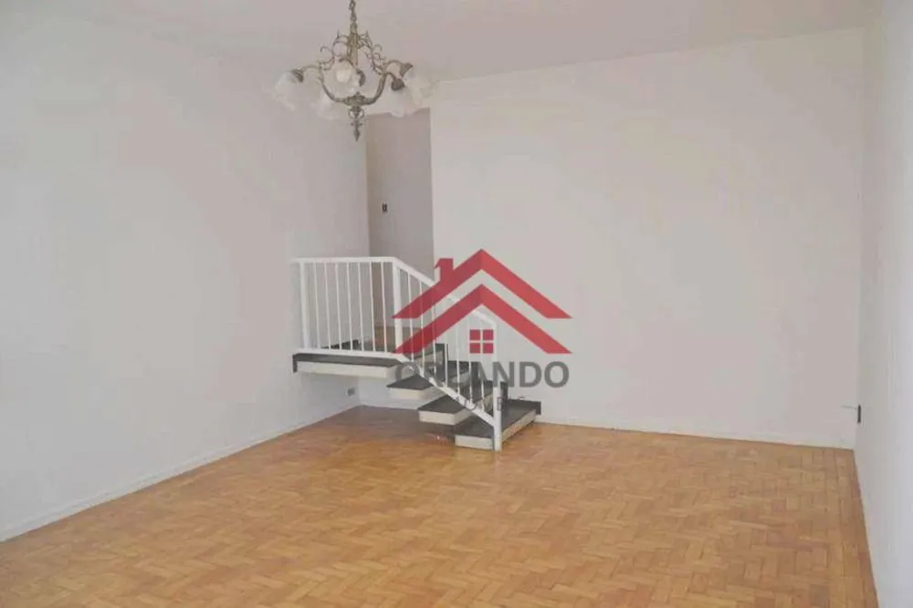 Casa, 8 quartos, 282 m² - Foto 1