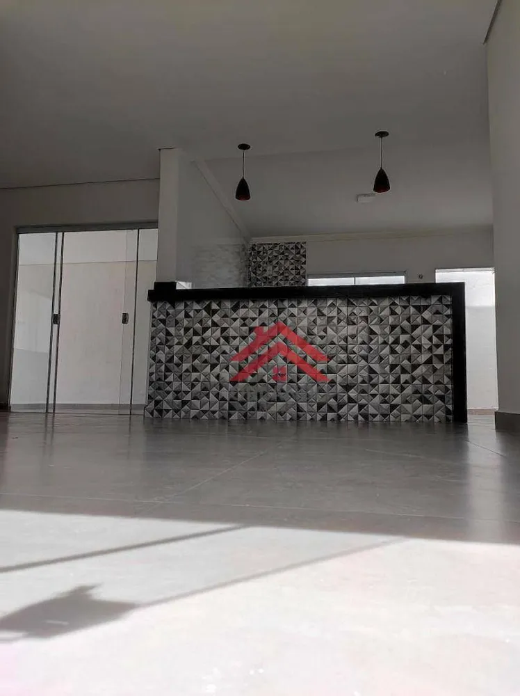 Casa, 3 quartos, 195 m² - Foto 2