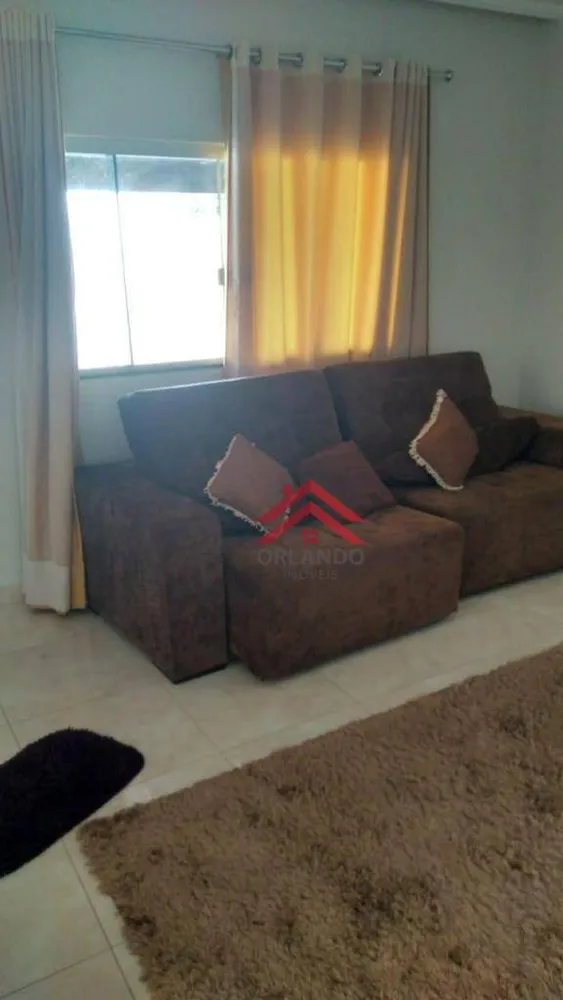 Casa, 3 quartos, 210 m² - Foto 1
