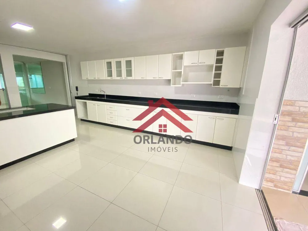 Casa, 3 quartos, 190 m² - Foto 1