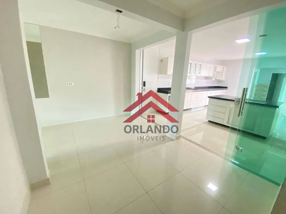 Casa, 3 quartos, 190 m² - Foto 2