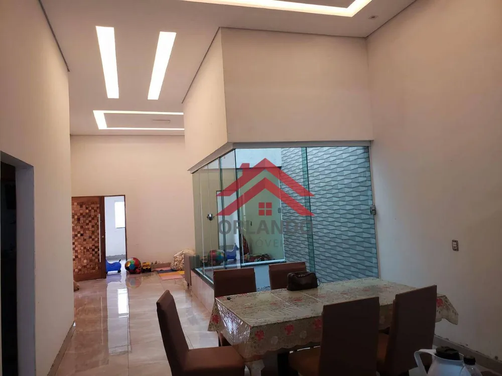 Casa, 4 quartos, 210 m² - Foto 2