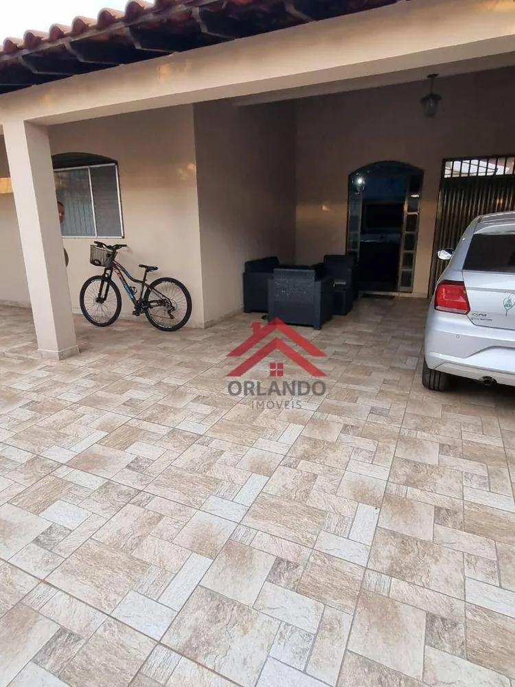 Casa, 3 quartos, 171 m² - Foto 1