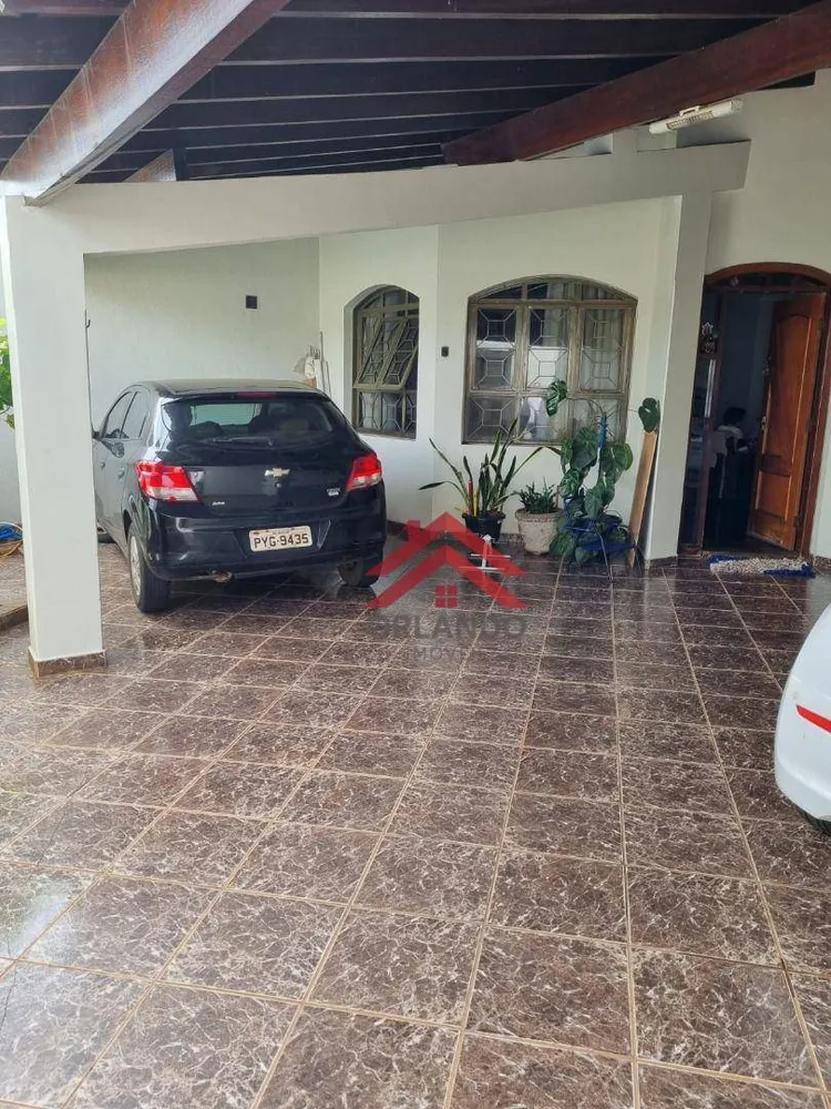 Casa, 3 quartos, 210 m² - Foto 1