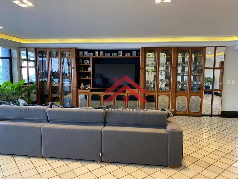 Apartamento, 4 quartos, 270 m² - Foto 1