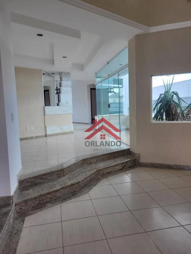 Sobrado, 4 quartos, 272 m² - Foto 1
