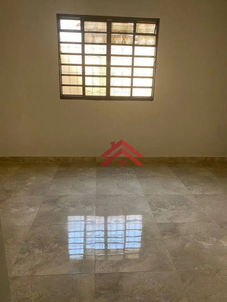 Casa, 3 quartos, 236 m² - Foto 3