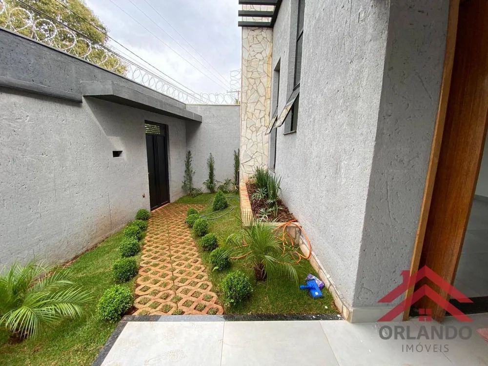 Casa, 3 quartos, 174 m² - Foto 1