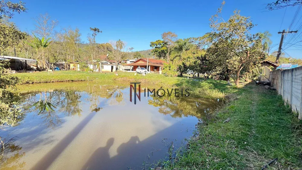 Chácara, 3 quartos, 2200 m² - Foto 4