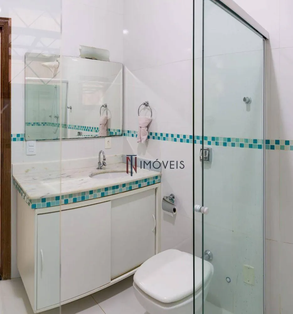 Casa, 3 quartos, 219 m² - Foto 4