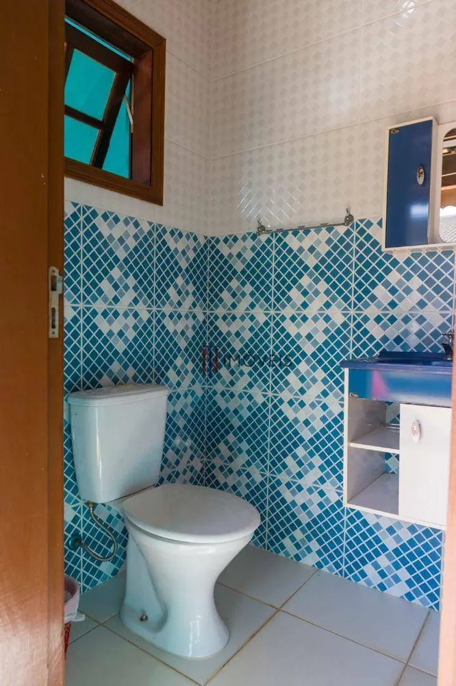 Casa, 3 quartos, 219 m² - Foto 1