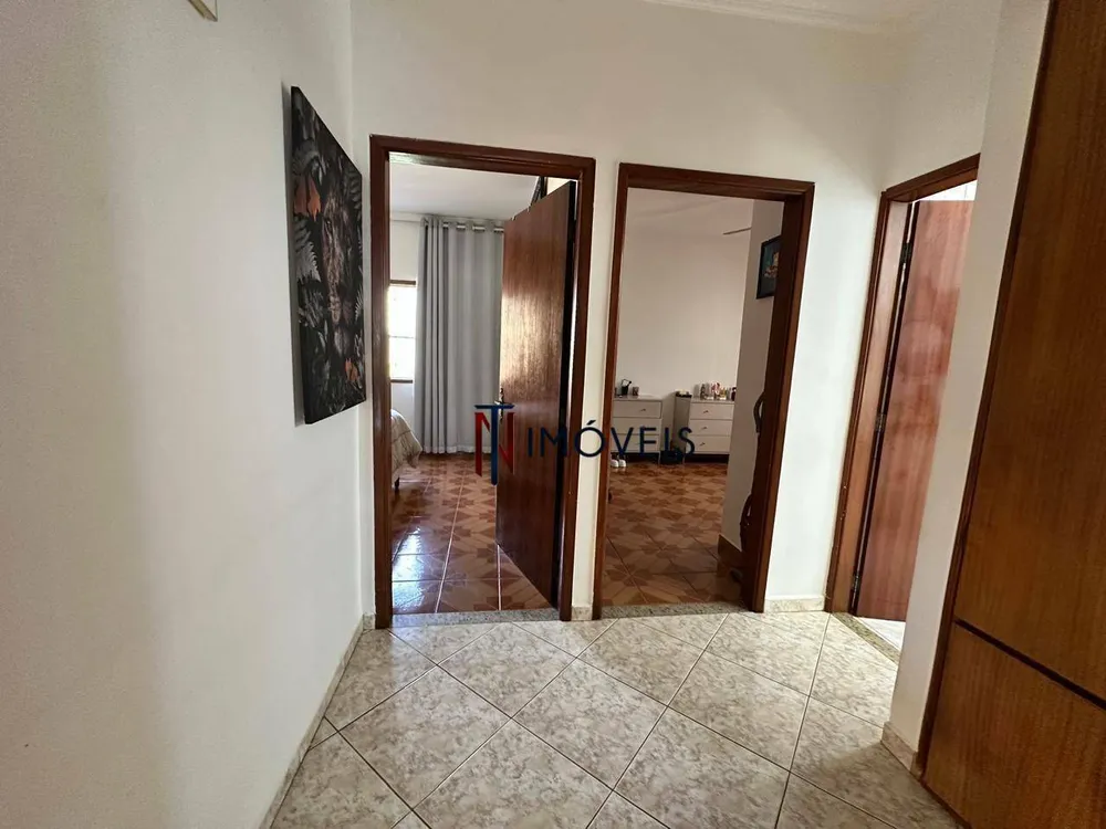 Casa, 3 quartos, 389 m² - Foto 4