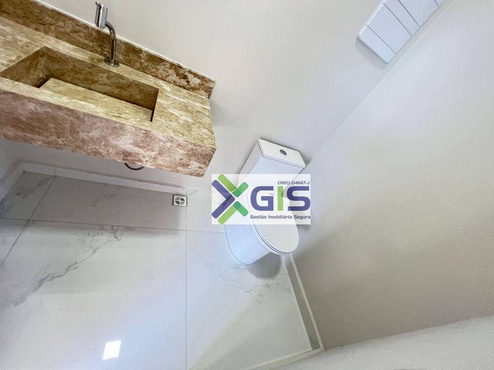 Casa, 3 quartos, 225 m² - Foto 1