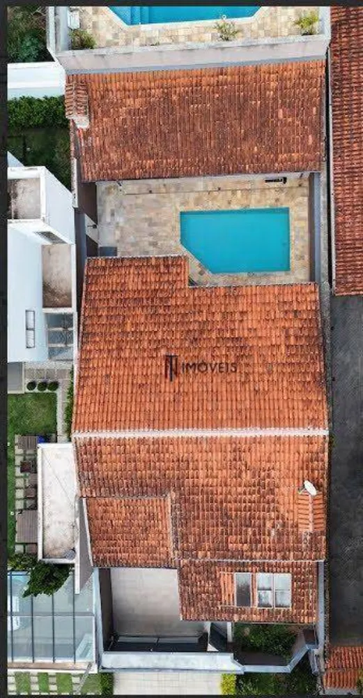 Sobrado, 3 quartos, 288 m² - Foto 1