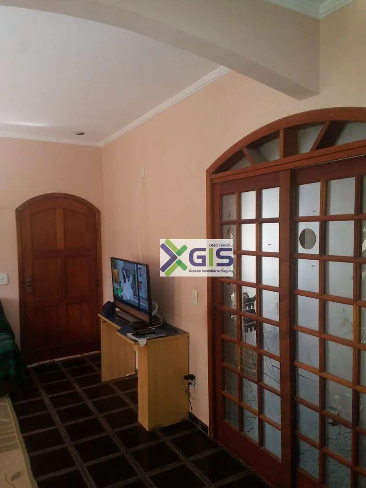 Chácara, 3 quartos, 1054 m² - Foto 4