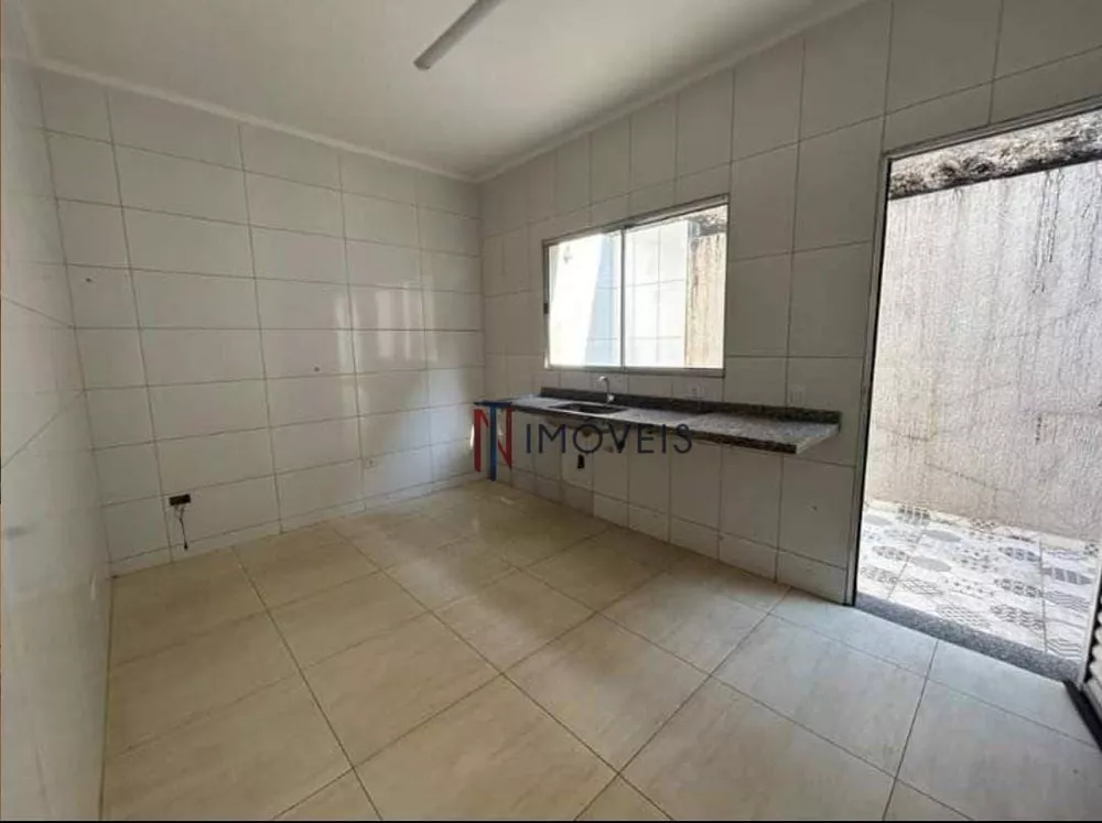 Sobrado à venda com 2 quartos, 69m² - Foto 3