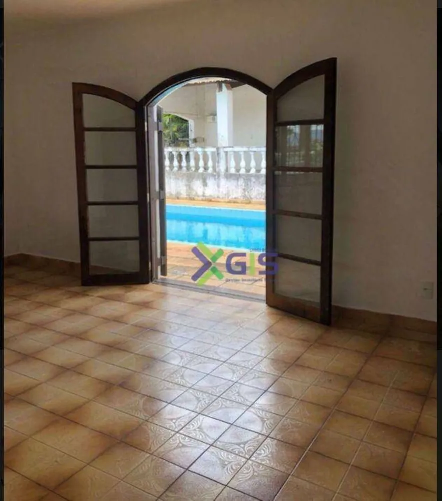 Casa, 4 quartos, 302 m² - Foto 3