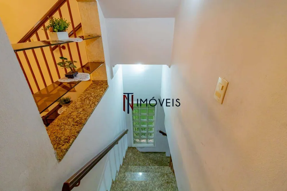 Sobrado, 3 quartos, 214 m² - Foto 1