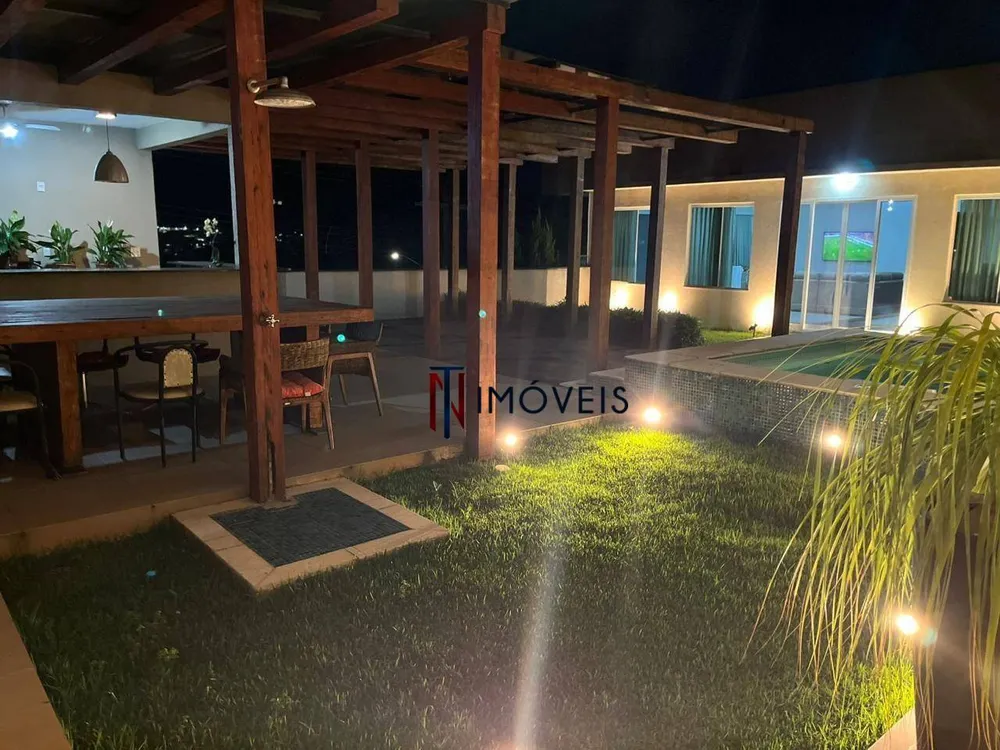 Sobrado, 3 quartos, 290 m² - Foto 1
