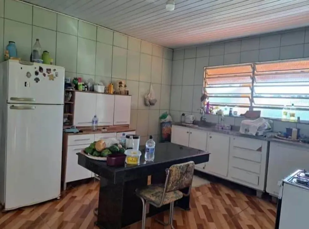 Sítio, 3 quartos, 1700 m² - Foto 1