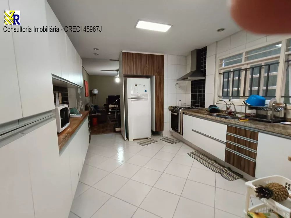 Sobrado à venda com 3 quartos, 250m² - Foto 3