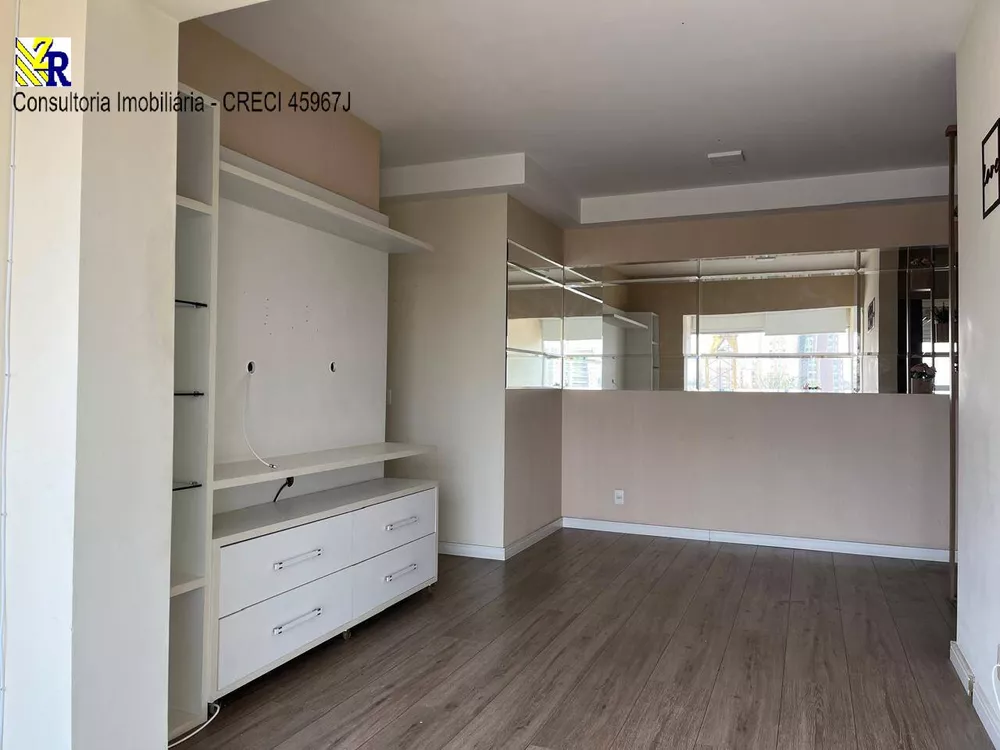 Apartamento para alugar com 3 quartos, 70m² - Foto 4