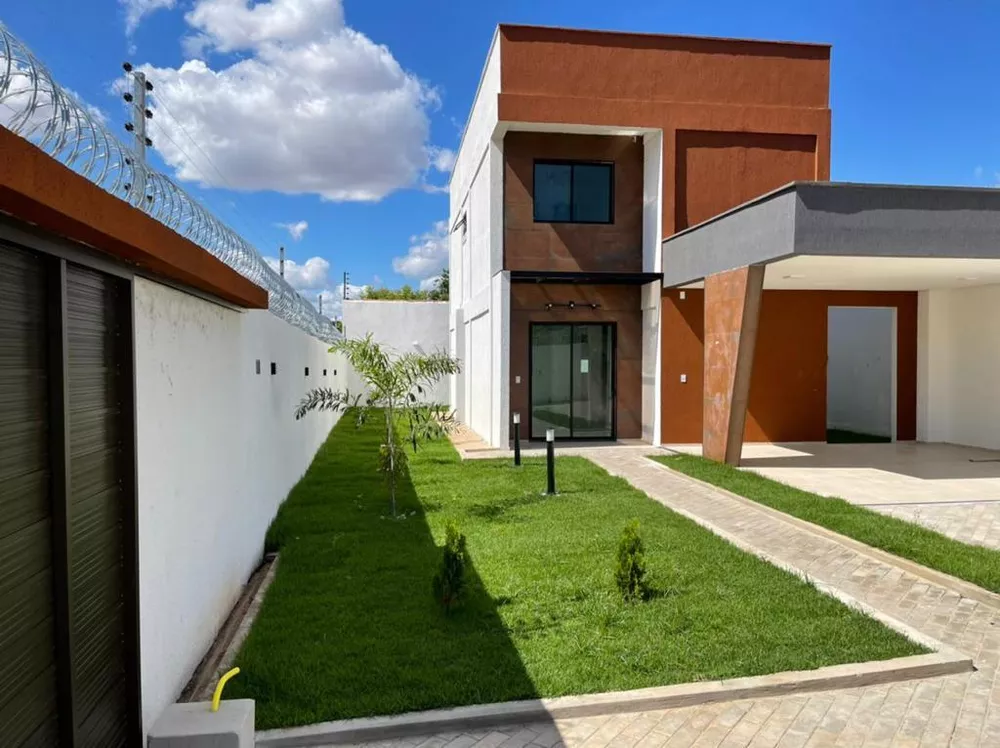 Casa à venda com 4 quartos, 1022m² - Foto 1