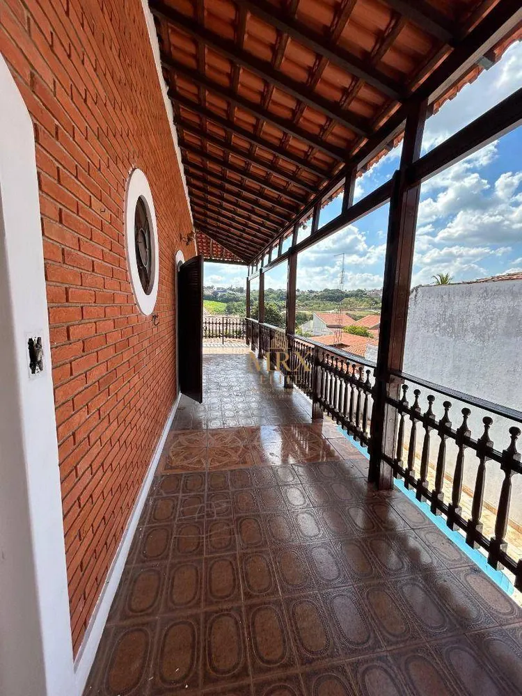 Sobrado, 6 quartos, 440 m² - Foto 1