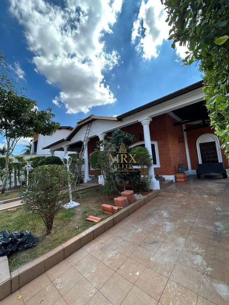 Sobrado, 6 quartos, 440 m² - Foto 2