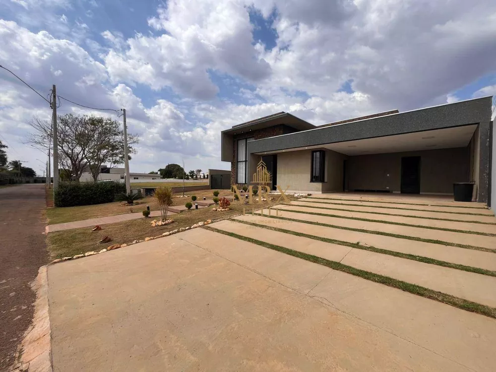 Casa de Condomínio, 4 quartos - Foto 1