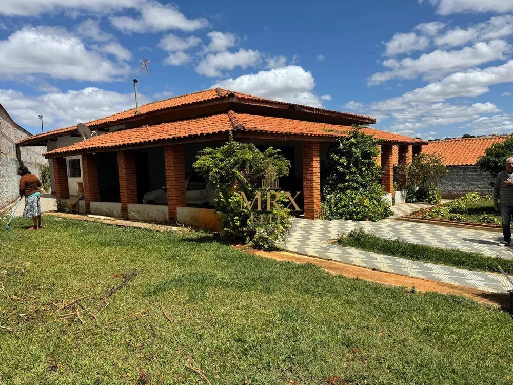 Casa, 4 quartos, 209 m² - Foto 2