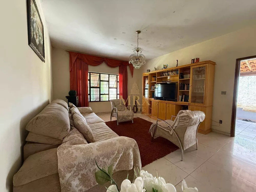 Casa, 4 quartos, 209 m² - Foto 4