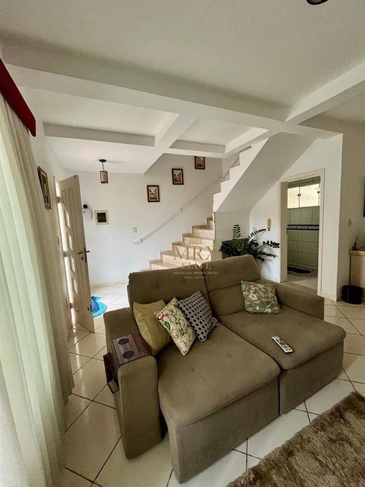 Casa, 3 quartos, 156 m² - Foto 4