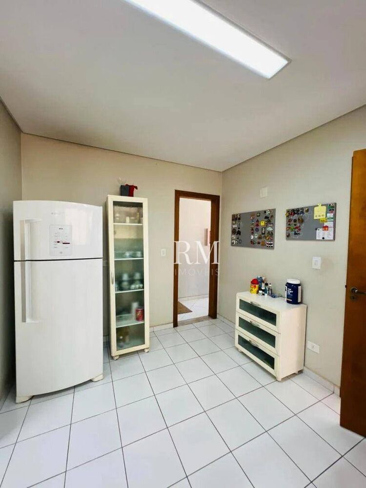 Casa, 3 quartos, 260 m² - Foto 9