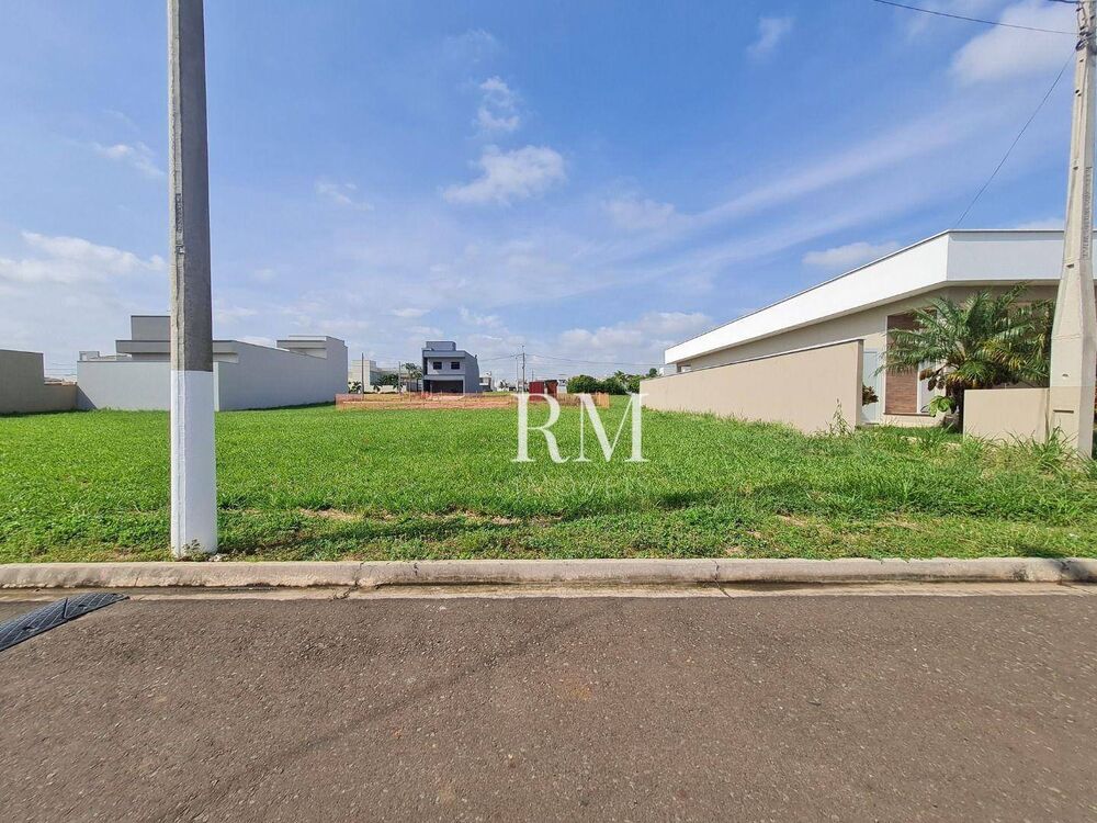 Loteamento e Condomínio, 250 m² - Foto 1