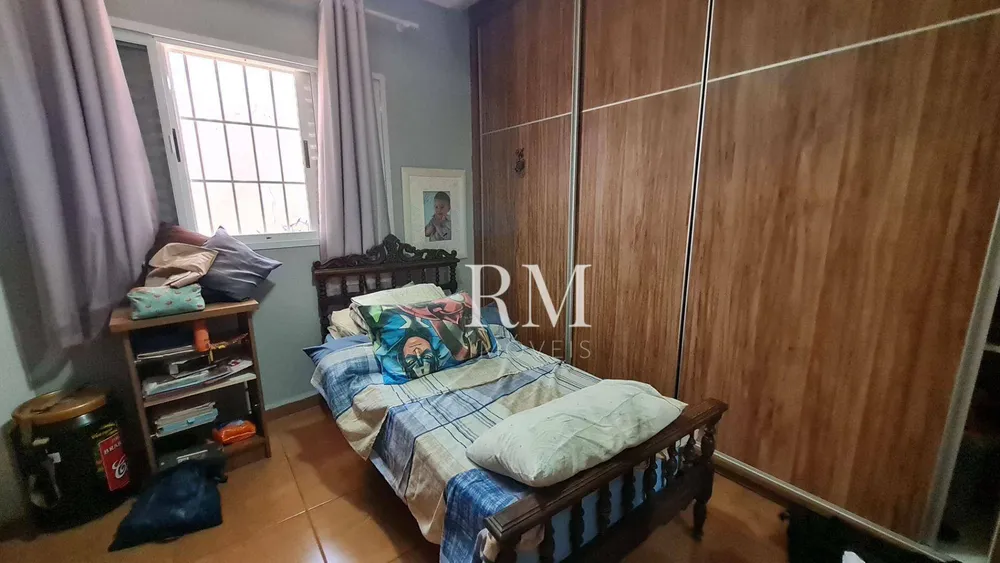 Casa, 4 quartos, 220 m² - Foto 2