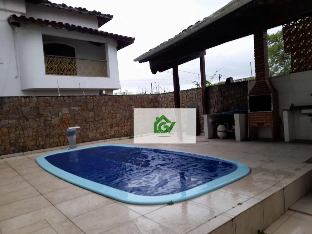 Casa, 3 quartos, 248 m² - Foto 10