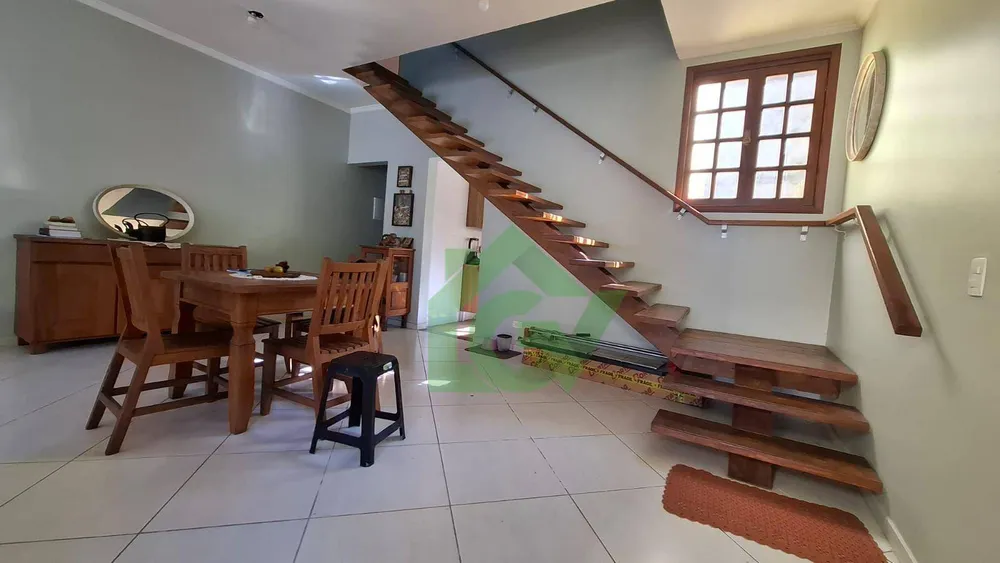 Casa, 3 quartos, 158 m² - Foto 3