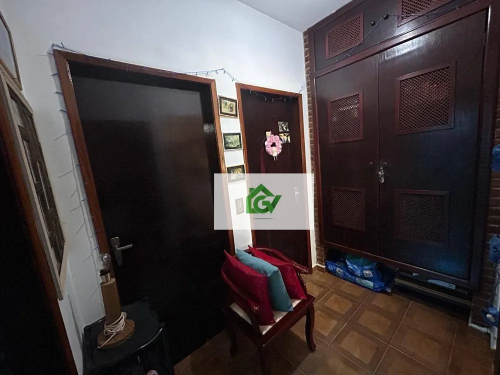 Casa, 3 quartos, 192 m² - Foto 1