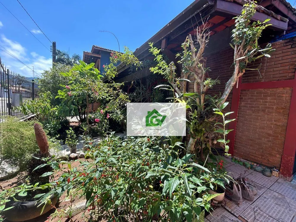 Casa, 3 quartos, 192 m² - Foto 3