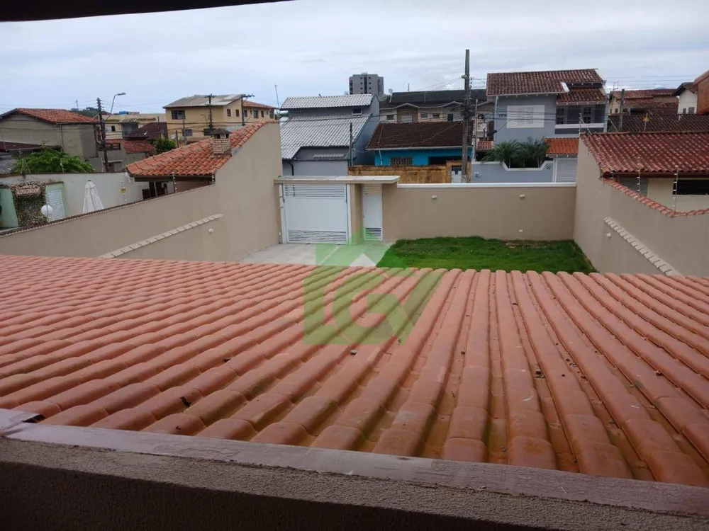 Casa, 4 quartos, 223 m² - Foto 2