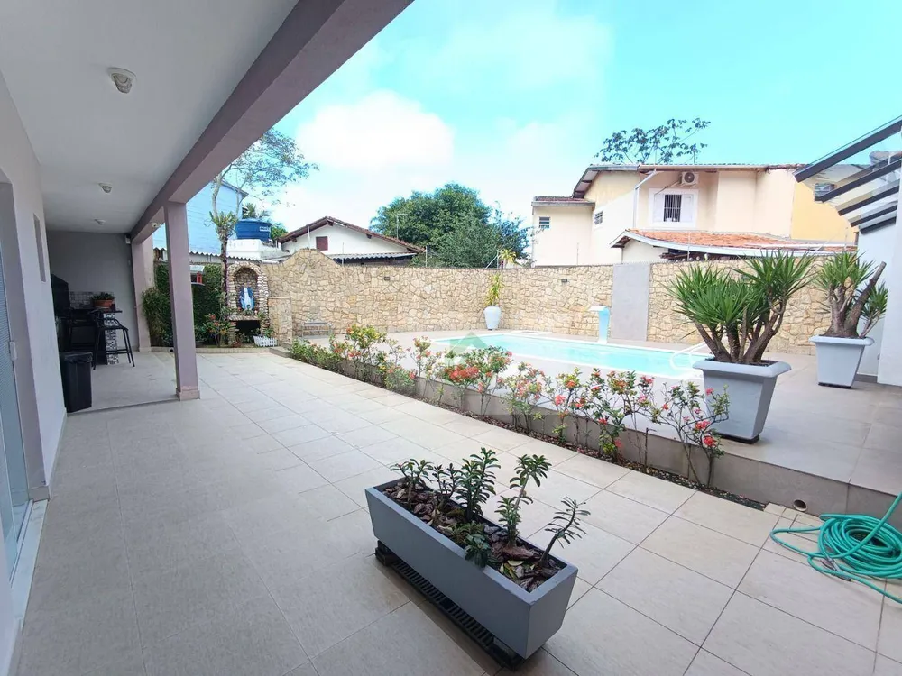 Casa, 4 quartos, 206 m² - Foto 6