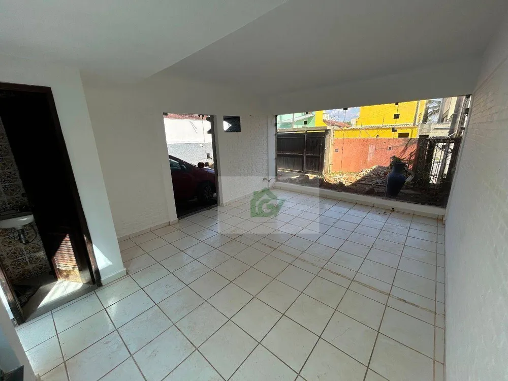Casa, 7 quartos, 280 m² - Foto 1