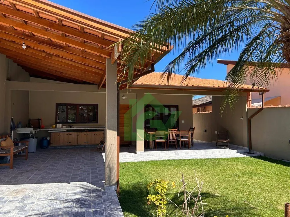 Casa, 4 quartos, 190 m² - Foto 1