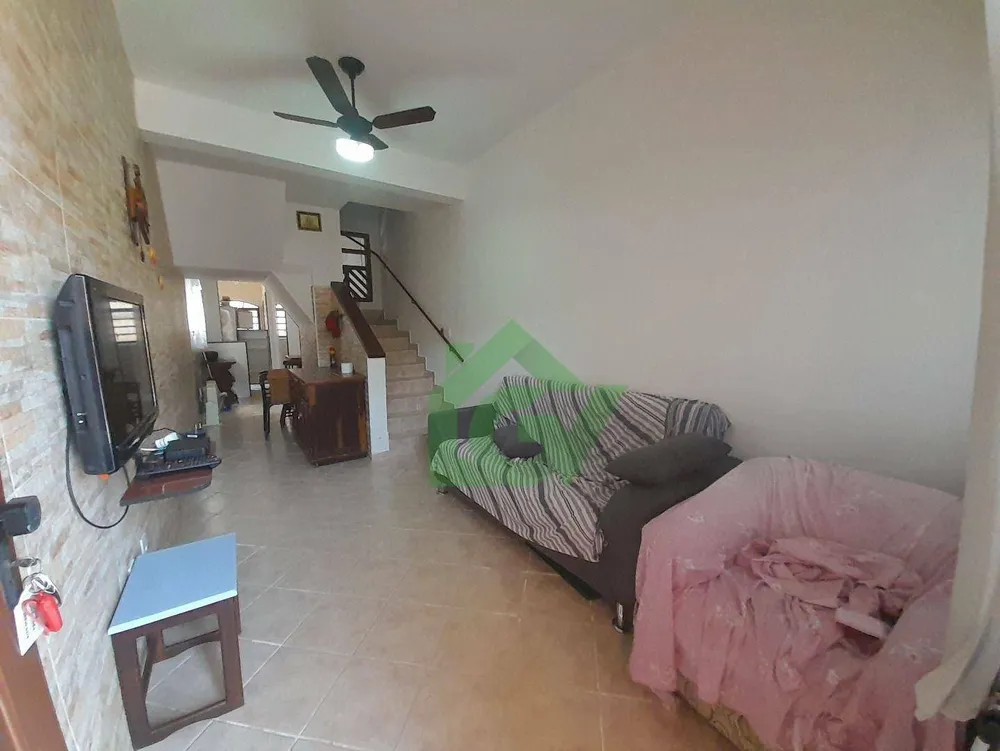 Casa, 2 quartos, 82 m² - Foto 1