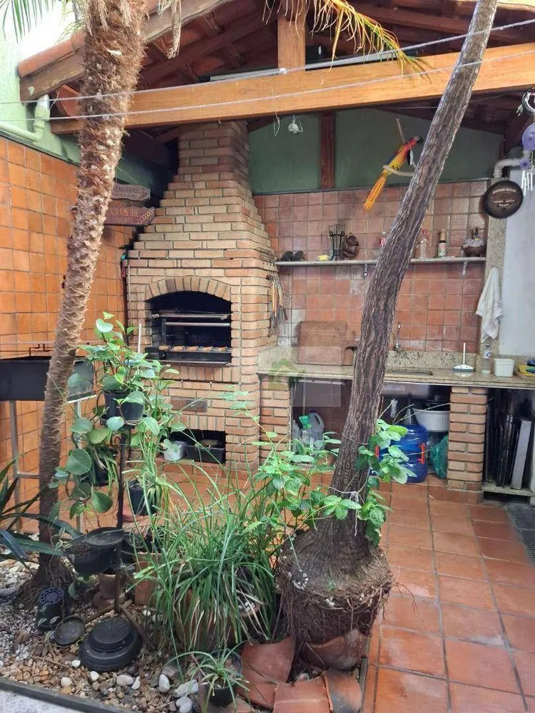 Casa, 3 quartos, 216 m² - Foto 9