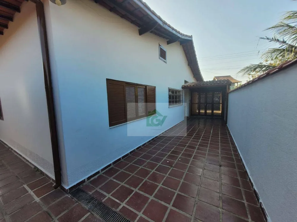Casa, 4 quartos, 180 m² - Foto 1