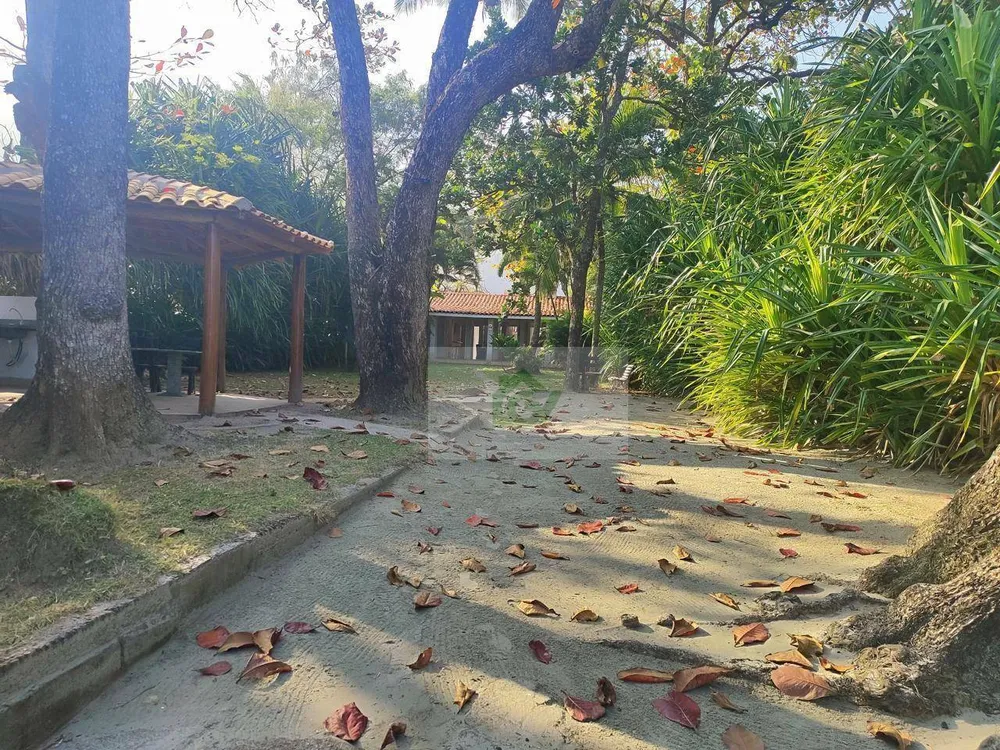 Casa, 5 quartos, 330 m² - Foto 2